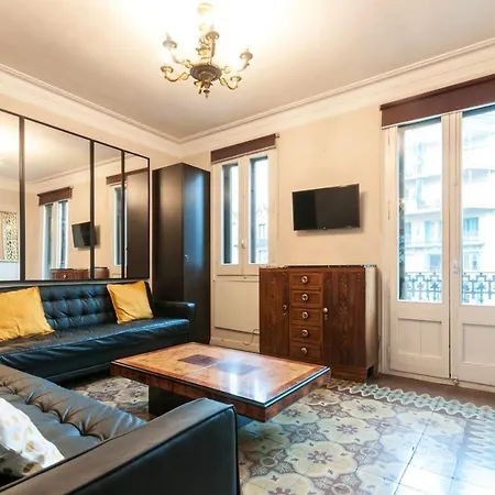 With One Bedroom In Barcelona, With Wonderful City View, Balcony And Wifi - 3 Km From The * برشلونة