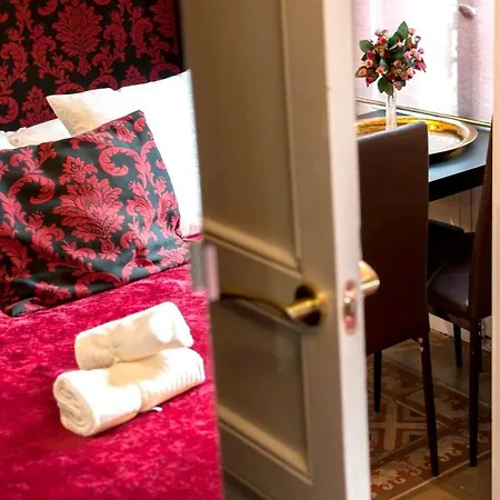 With One Bedroom In Barcelona, With Wonderful City View, Balcony And Wifi - 3 Km From The برشلونة